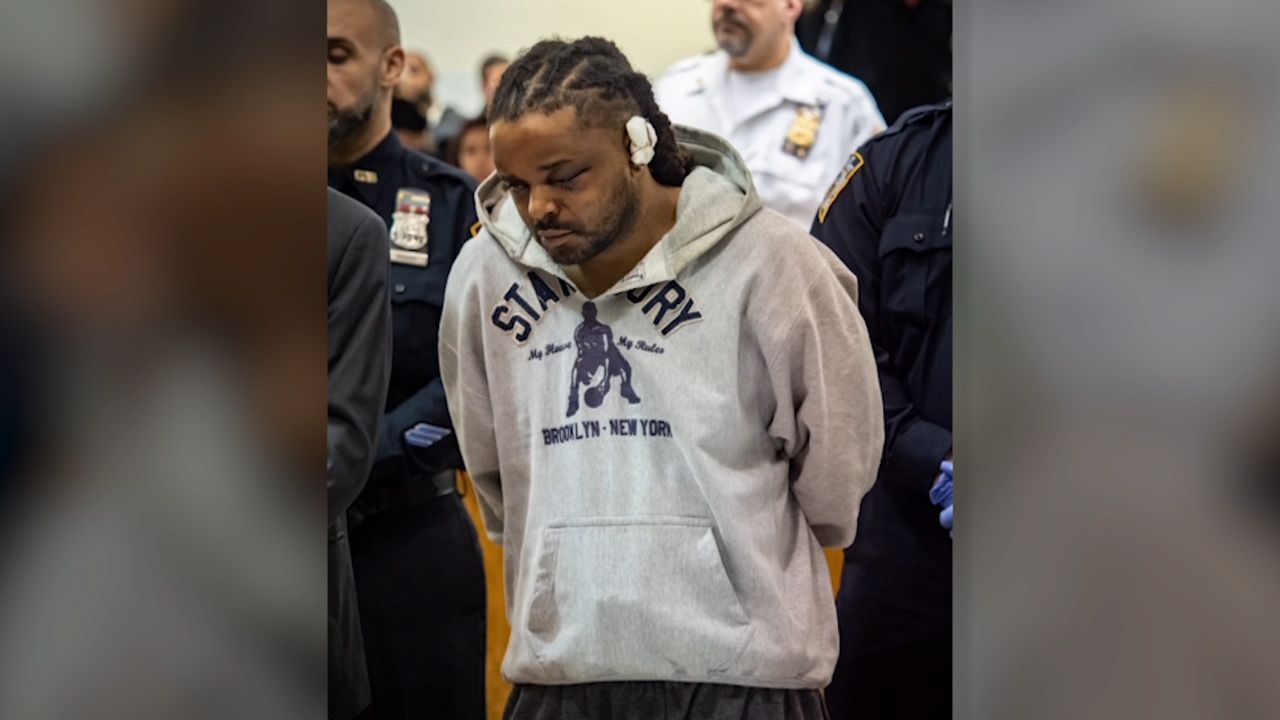 Robert Williams fue acusado formalmente este lunes en la Corte Criminal de El Bronx