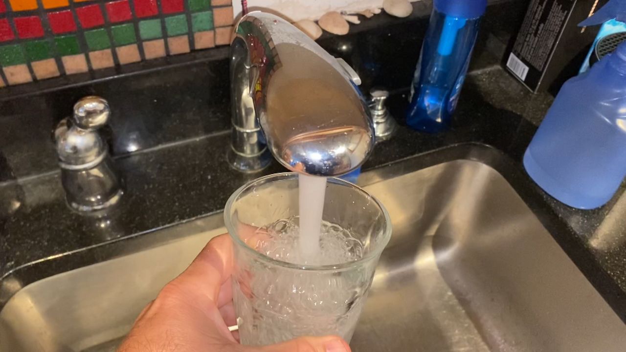 Nueva York experimenta cambios en el sabor del agua potable