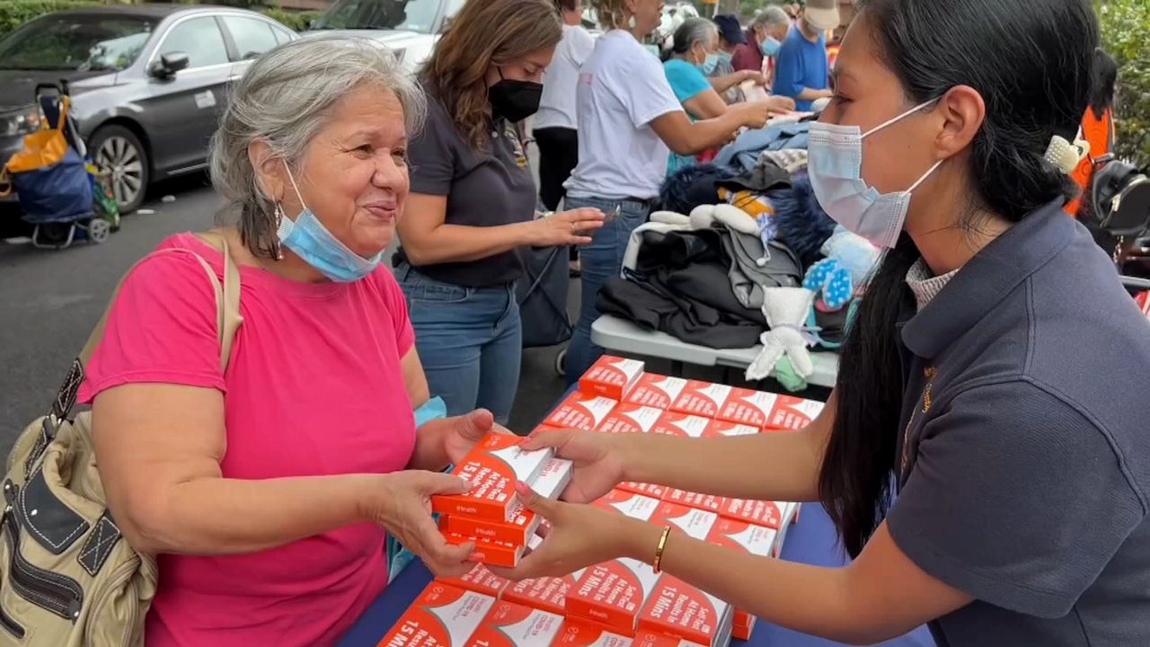 They distribute Covid test packages in Jackson Heights