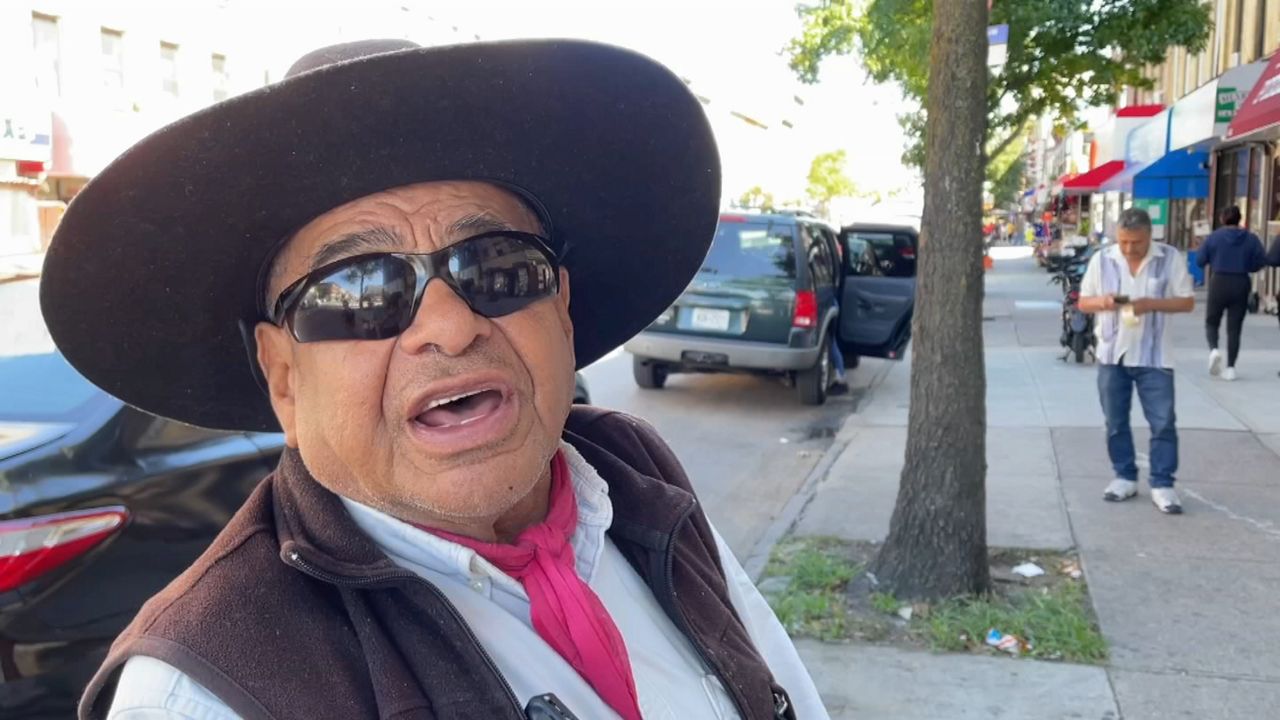 Stories of immigrants Santiago López World Today News