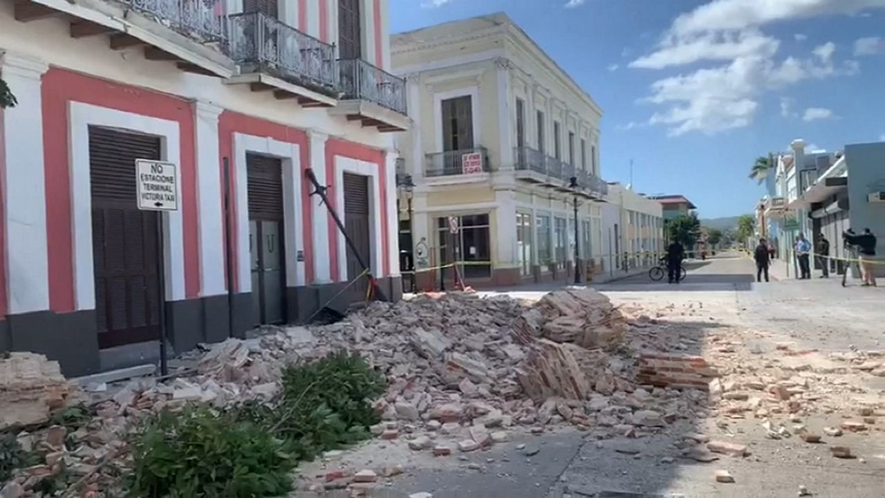 De Blasio envia inspectores de edificios a Puerto Rico