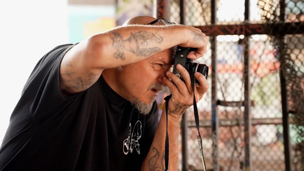 Picture Me Rollin' – The Photographs of Estevan Oriol - to