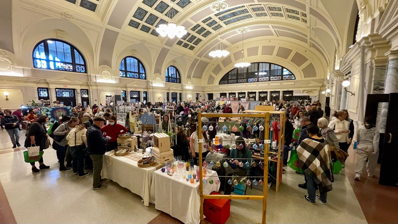 Union Station packed for 'StART at the Station'