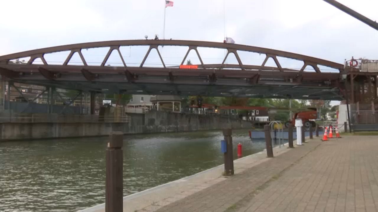 Fairport Lift Bridge Reopening Delayed