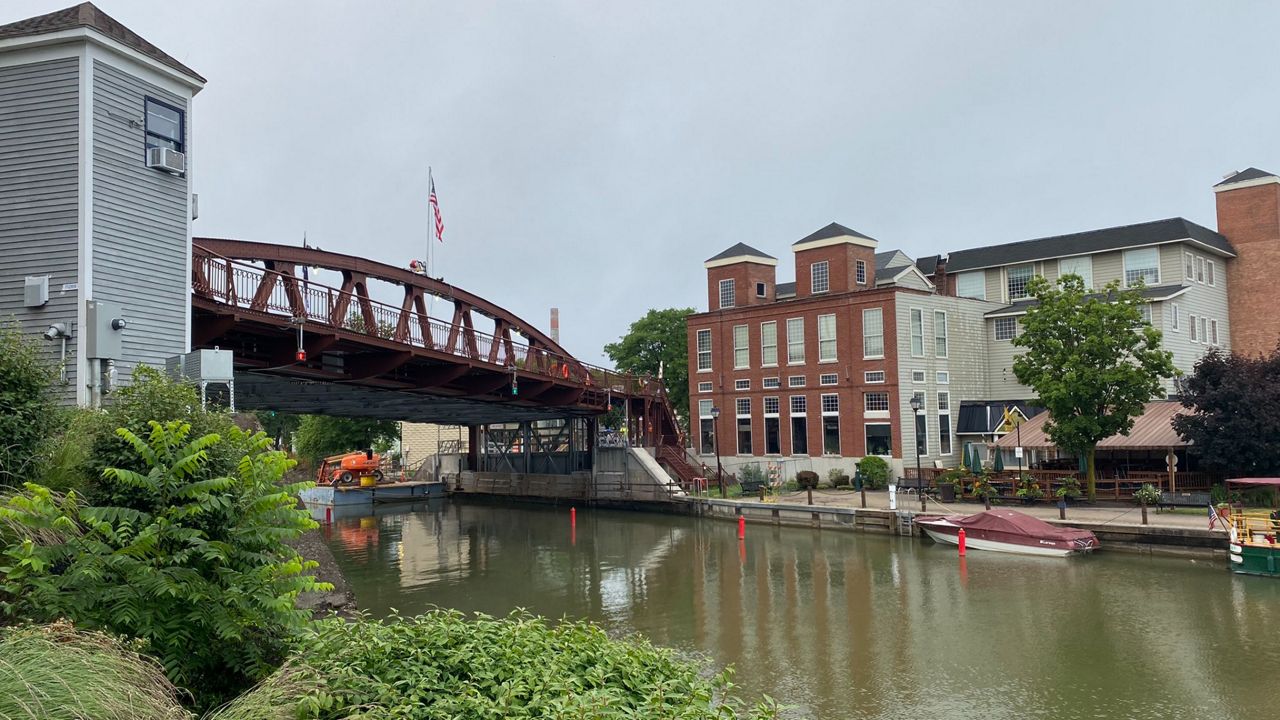 Fairport Lift Bridge finally reopens after nearly 2 years