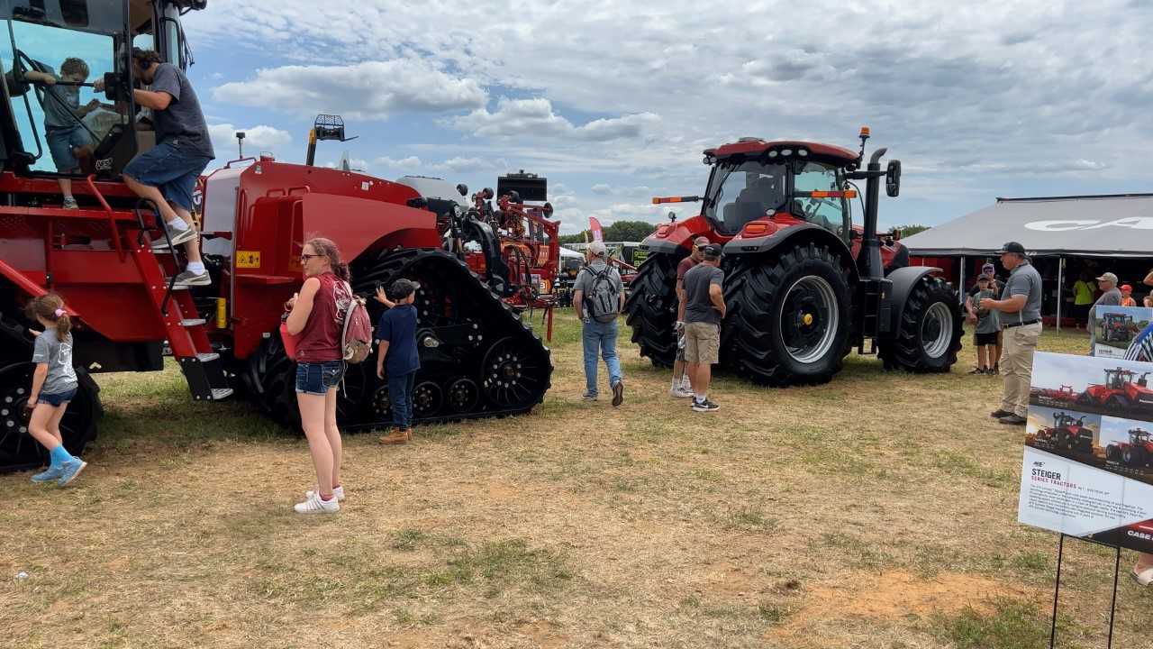 Farmers at Wisconsin Farm Technology Days focus on the drought