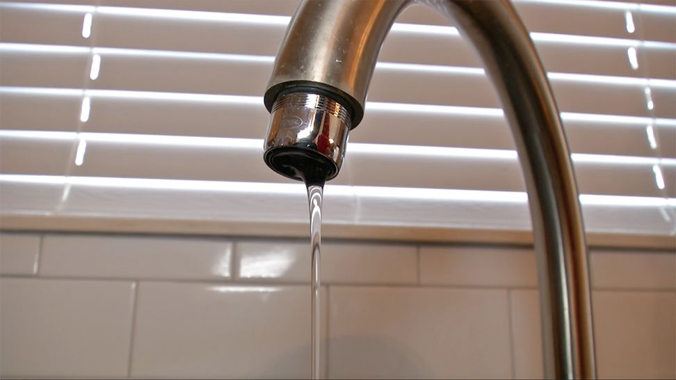Melbourne Residents Say Water Smells Like Chlorinated Dirt