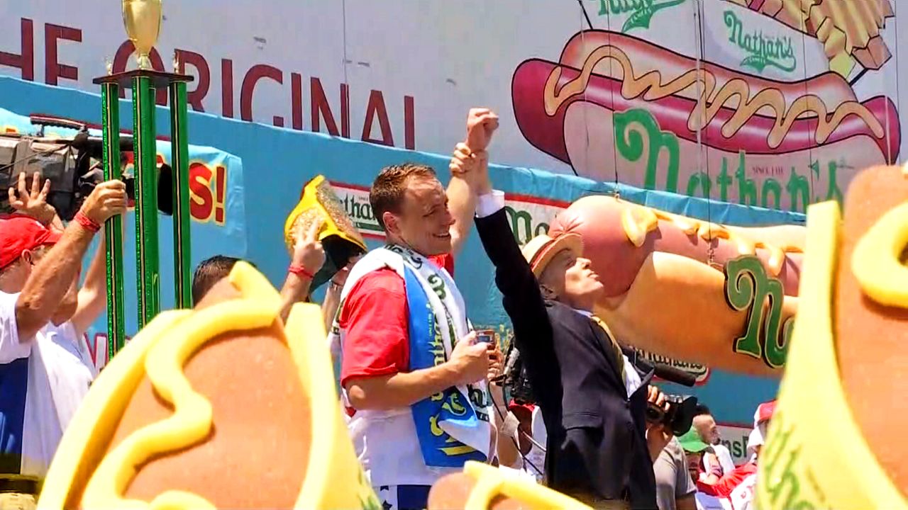 Nathan's hot dog eating contest