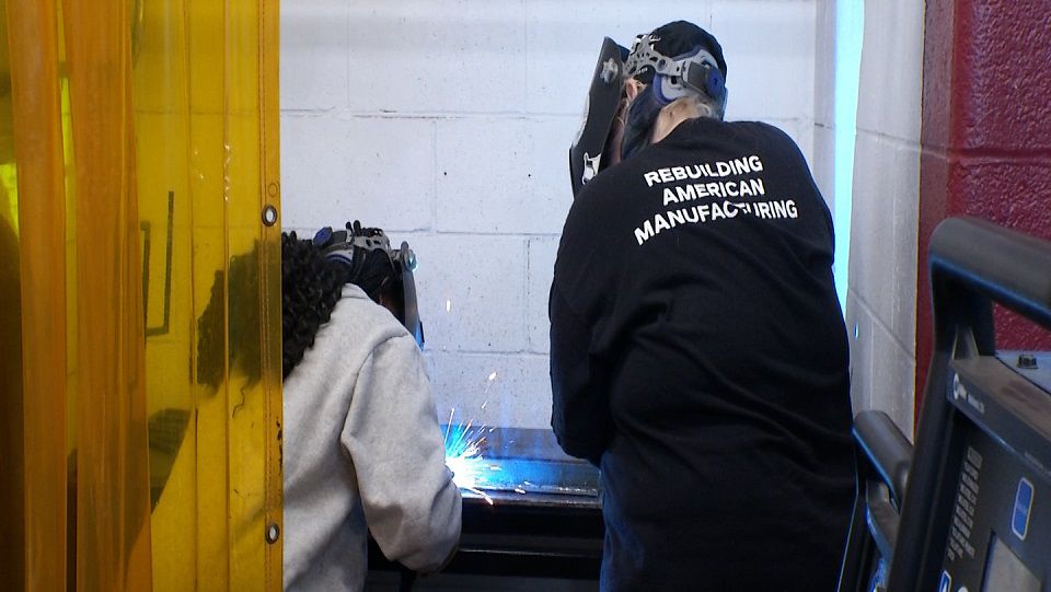 Edison Tech hosts Women and Wrenches Day