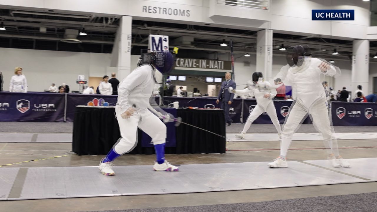 Fencer gives up year of competitions to donate kidney