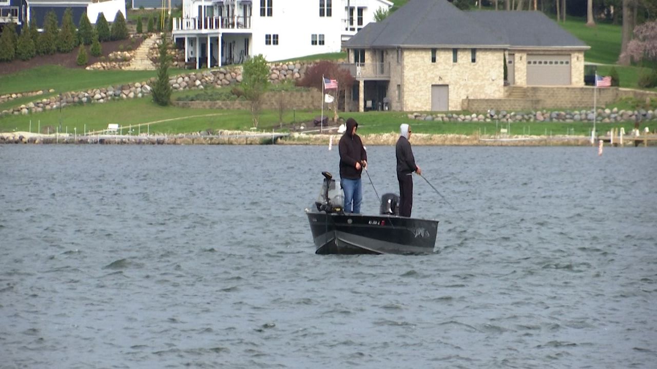 Wisconsin fishing season kicks off to a windy start