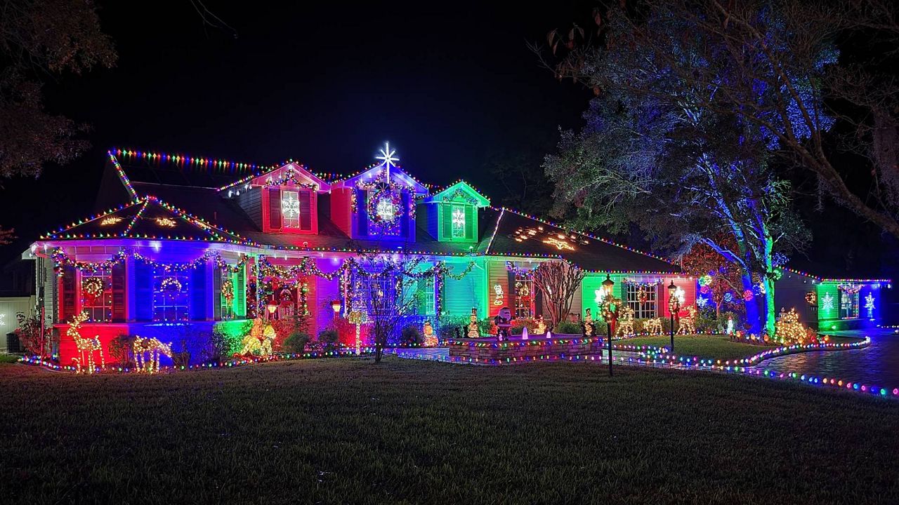 The holiday season is upon us, which means you can expect to see plenty of houses decked out with holiday lights. (Courtesy of Thomas BeCude)
