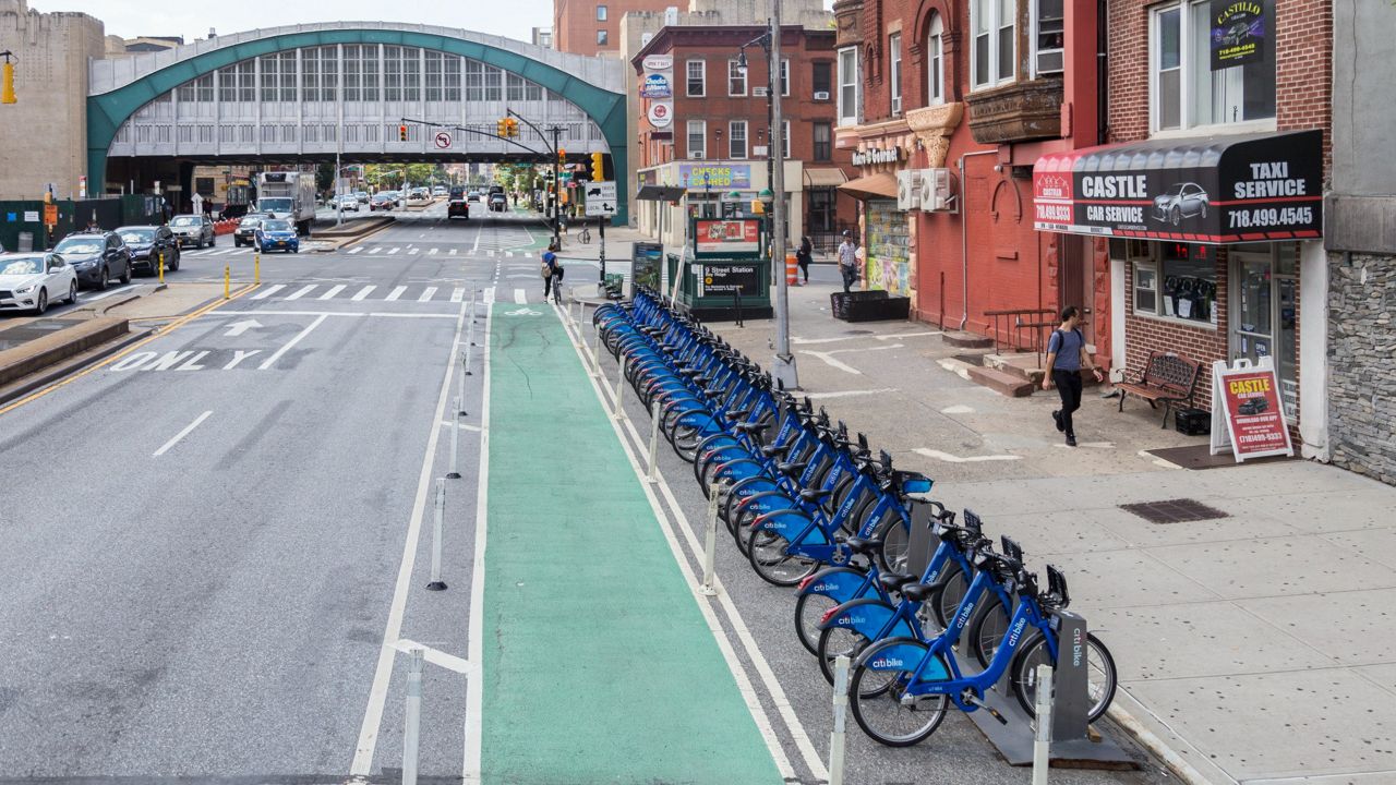 DOT NYC to upgrade 20 miles of protected bike lanes