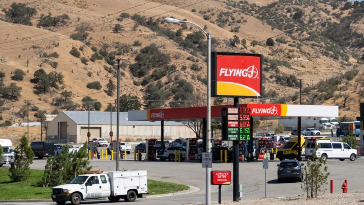 A Brink’s tractor-trailer was burgled at the Flying J Travel Center in Lebec, Calif., in July 2022. (Los Angeles Times/Myung J. Chun)