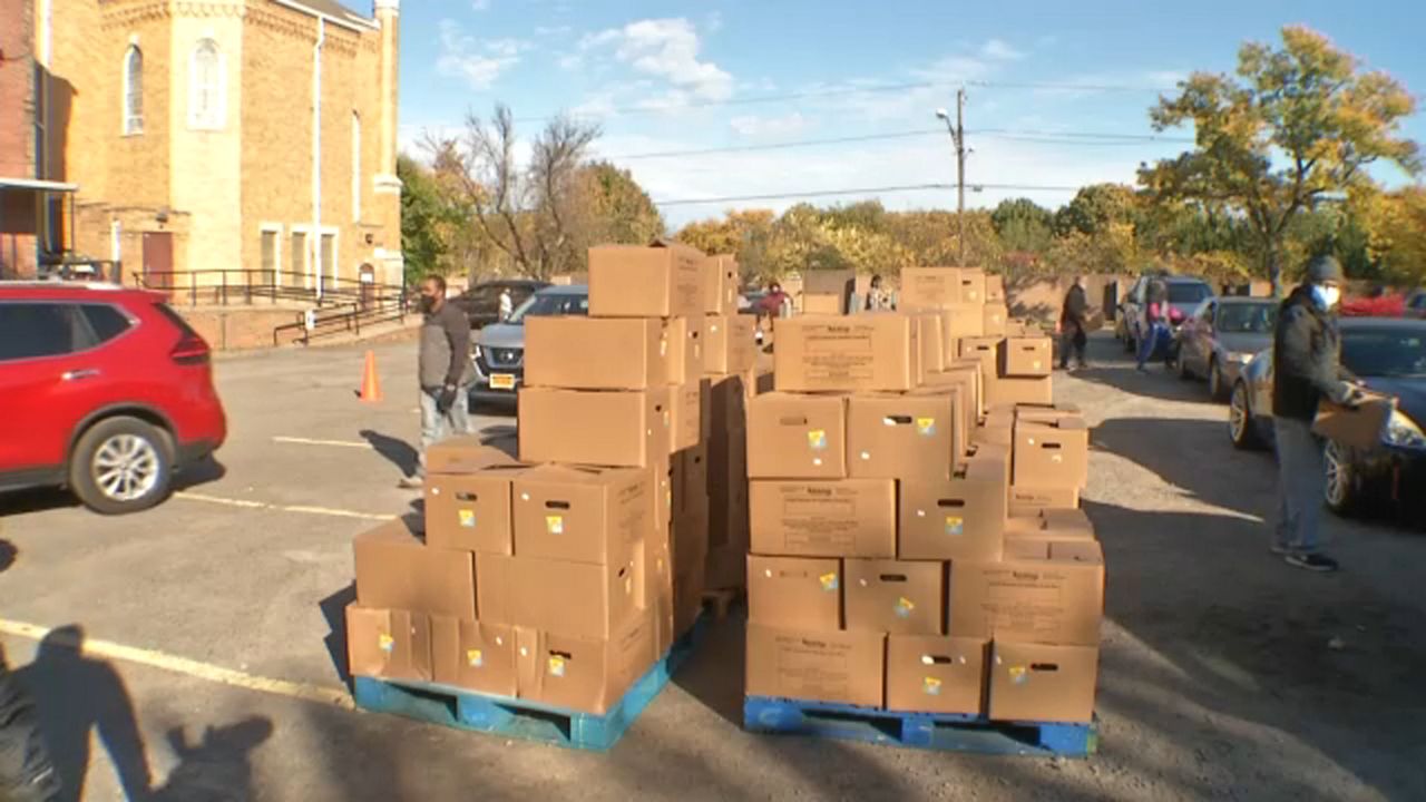 Rochester Church Distributes Hundreds of Boxes of Food