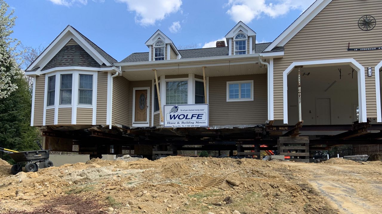 Homeowners want help with their crumbling foundations