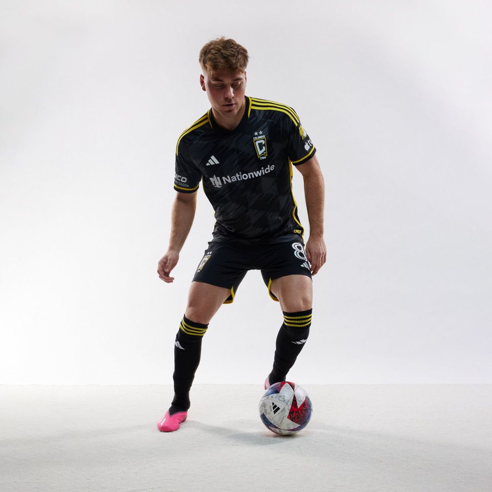 Columbus Crew SC unveils uniforms inspired by new downtown stadium
