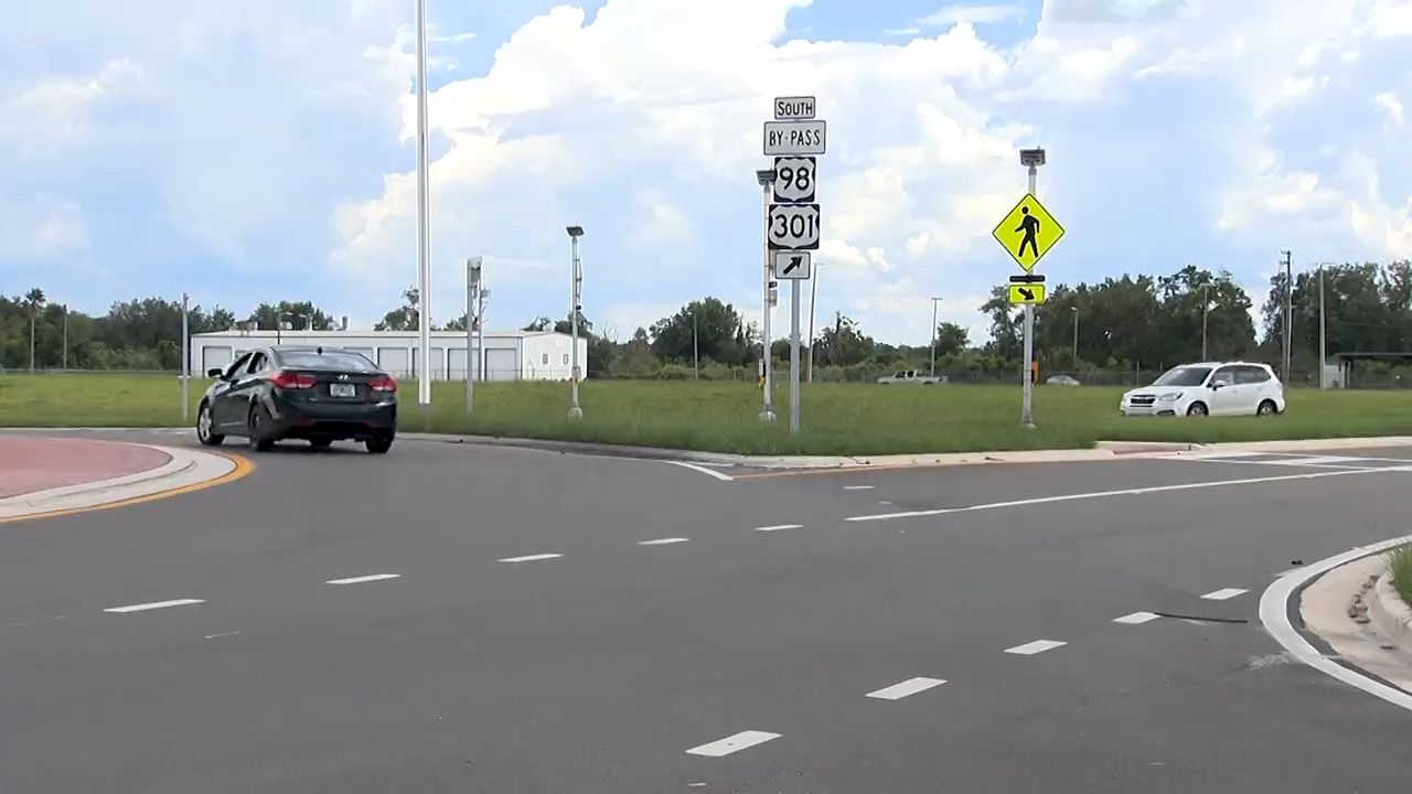Dade City drivers adjust to new U.S. 98 roundabouts