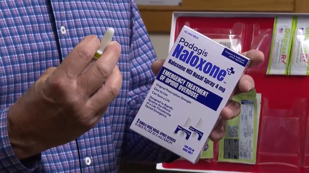 Milwaukee Public Schools adds naloxone kits across district