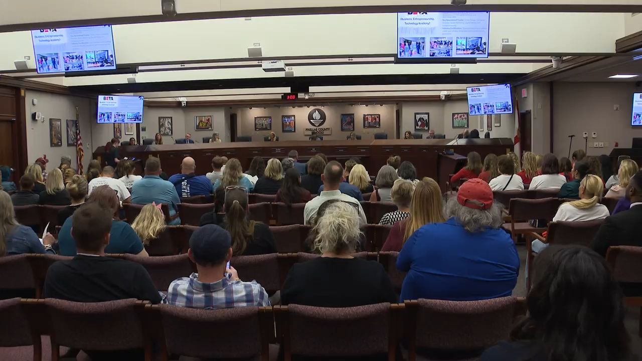 Pinellas plan to close, merge schools advances