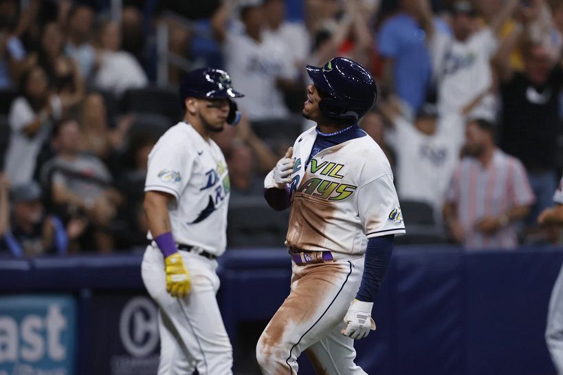 Rays' Wander Franco hits game-tying home run in his major league debut