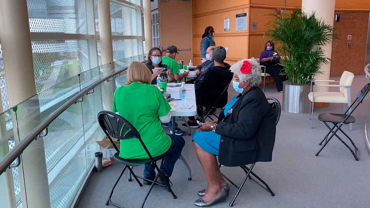 Nonprofit offers free eye exams for the community