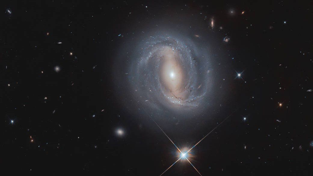 Photo of a galaxy captured by the Hubble Space Telescope (NASA)