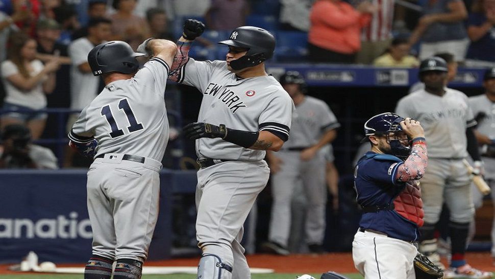 Rays Defeat the Yankees With 3 Homers From Travis d'Arnaud - The