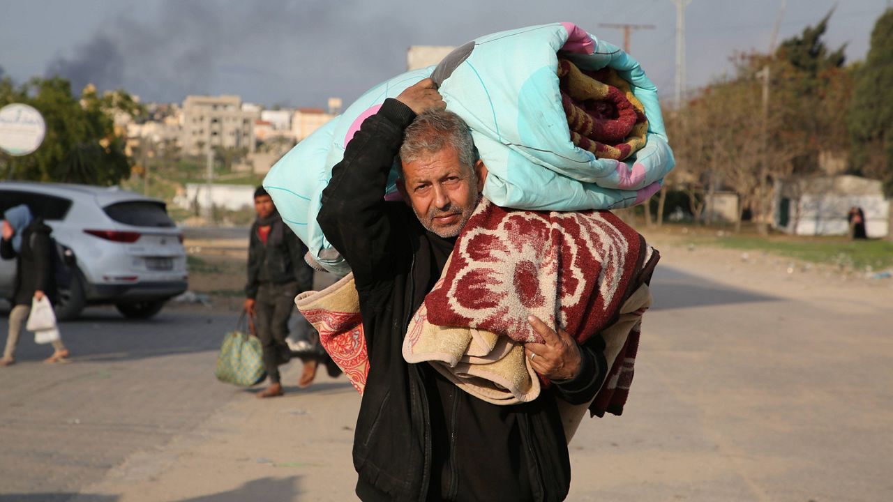 Palestinians fleeing the Israeli offensive on Khan Younis arrive at Rafah, Gaza Strip. Wednesday, Feb. 14, 2024. AP Photo/Hatem Ali)