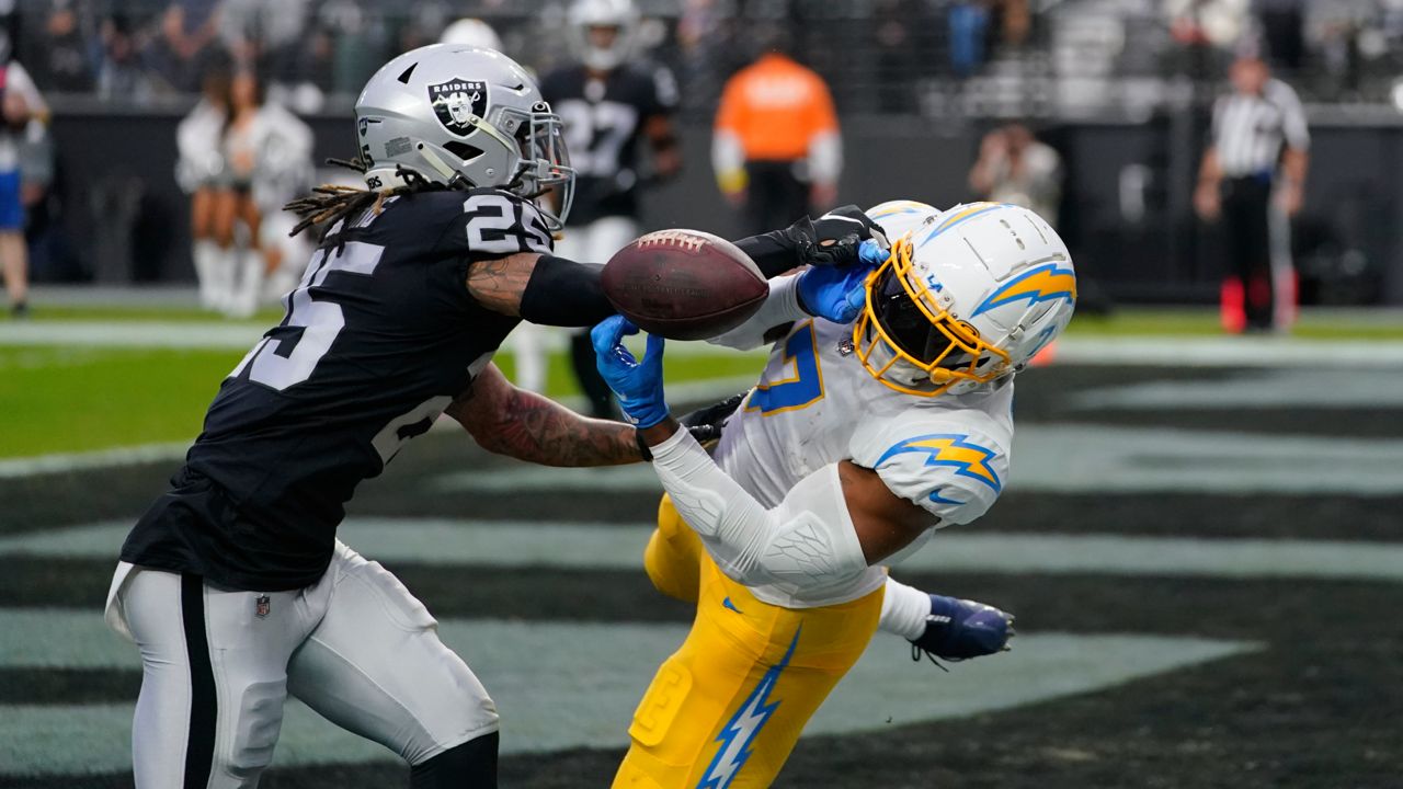 chargers raiders today