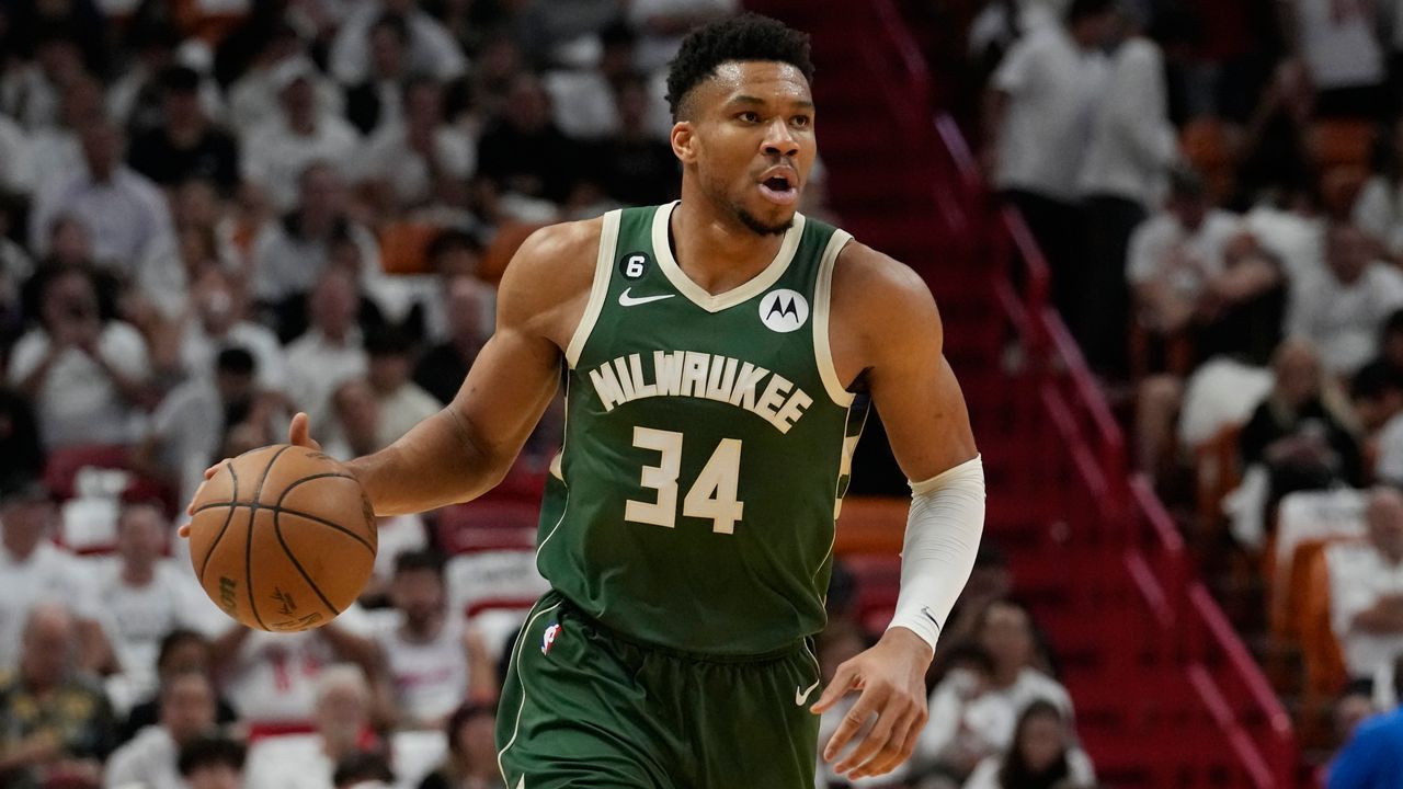 Antetokounmpo, Lillard pairing gives Milwaukee one of the best