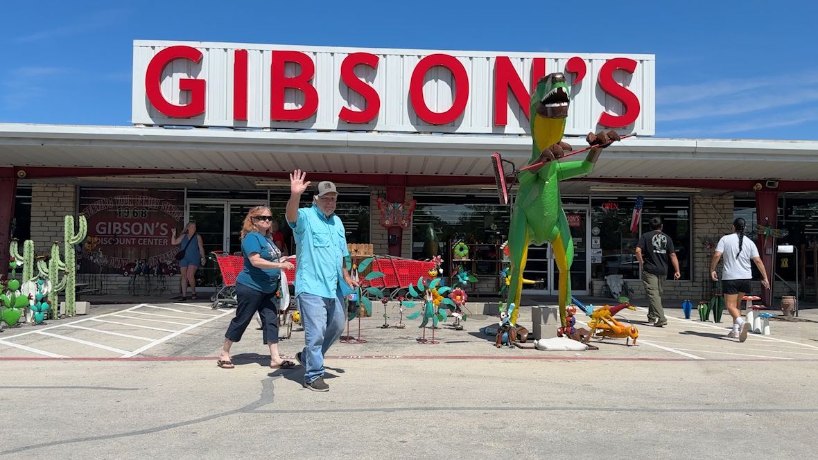 Gibson's reopens after summer flood in Kerrville