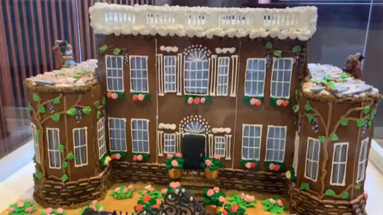 Gingerbread tradition continues at Eastman Museum