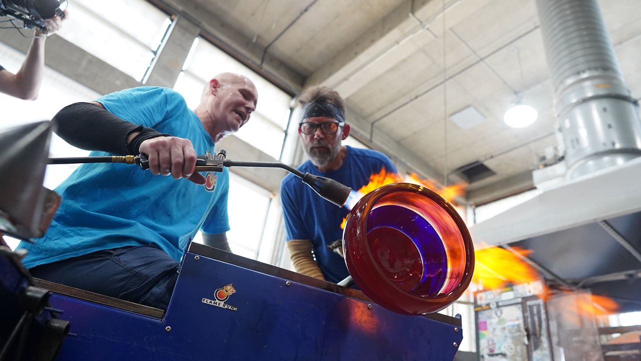Louisville artist honors late mentor with large sculpture