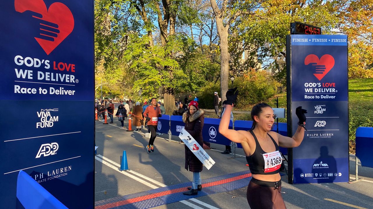 Thousands take part in Central - Gods Love We Deliverrace 11202022