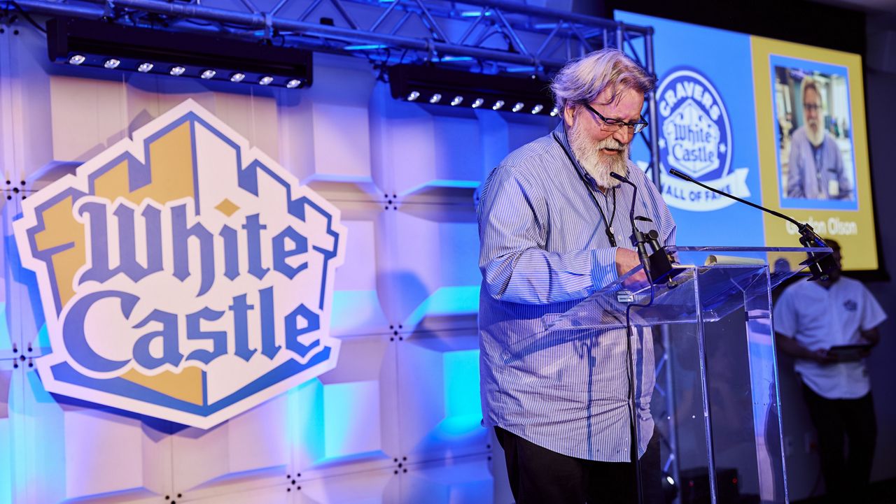 Oshkosh man relishes entrance into White Castle Hall of Fame