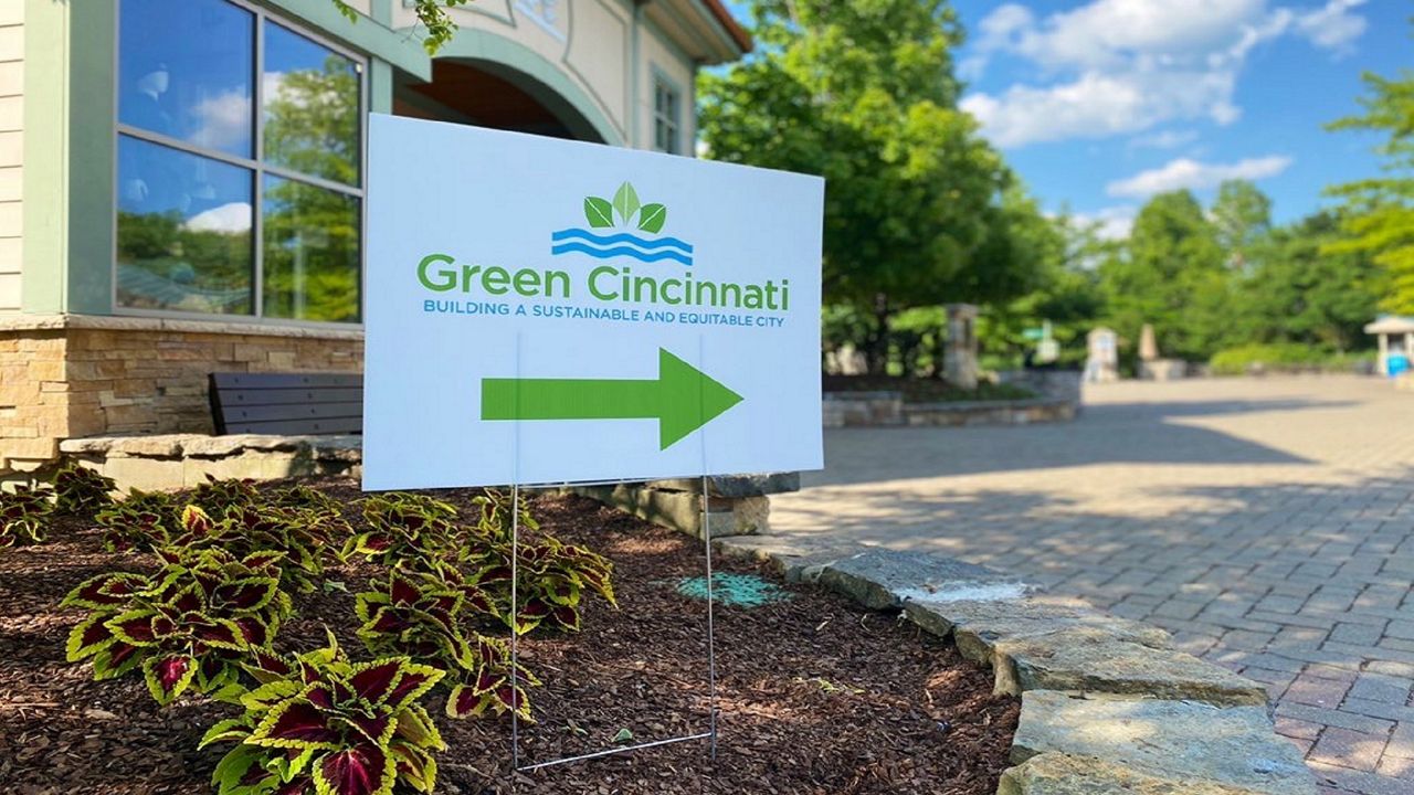 Signage for the Green Cincinnati Plan update meeting. (Casey Weldon/Spectrum News 1)
