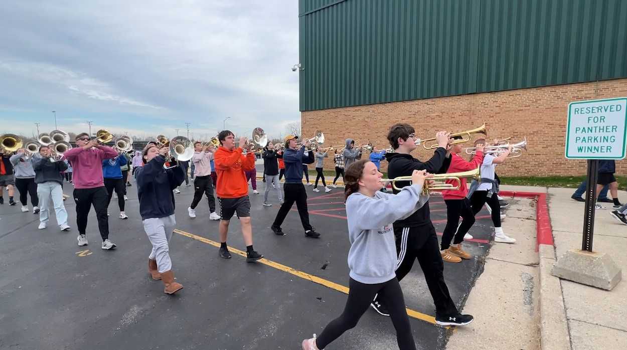 Greendale marching band preps for Macy's Parade