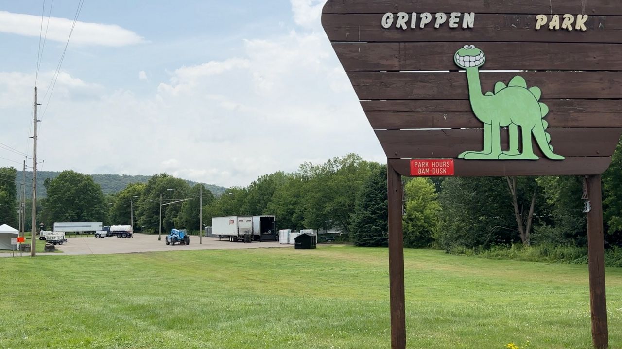 grippen park sign