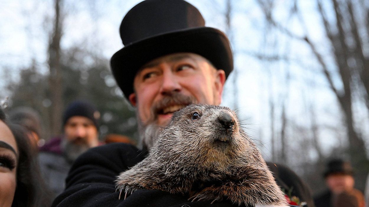 Buckeye Chuck predicts 6 more weeks of winter