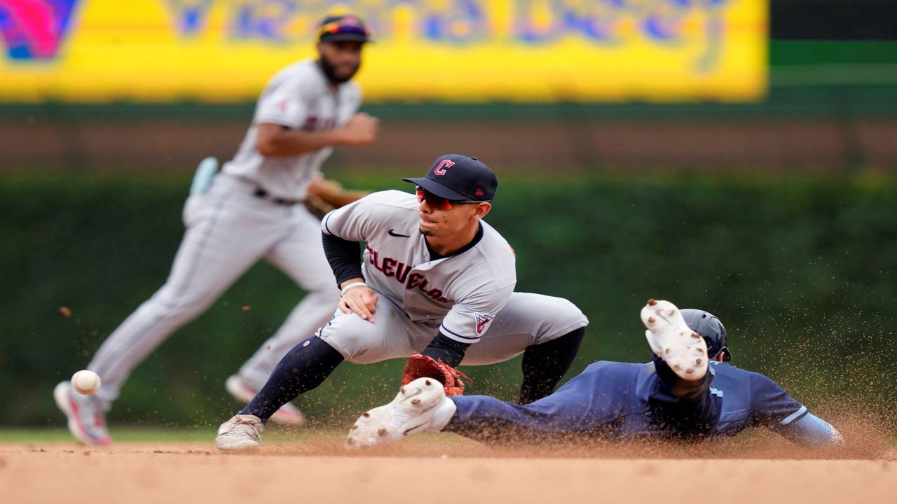 Cubs snap a 4-game skid with a 10-1 win over the Guardians