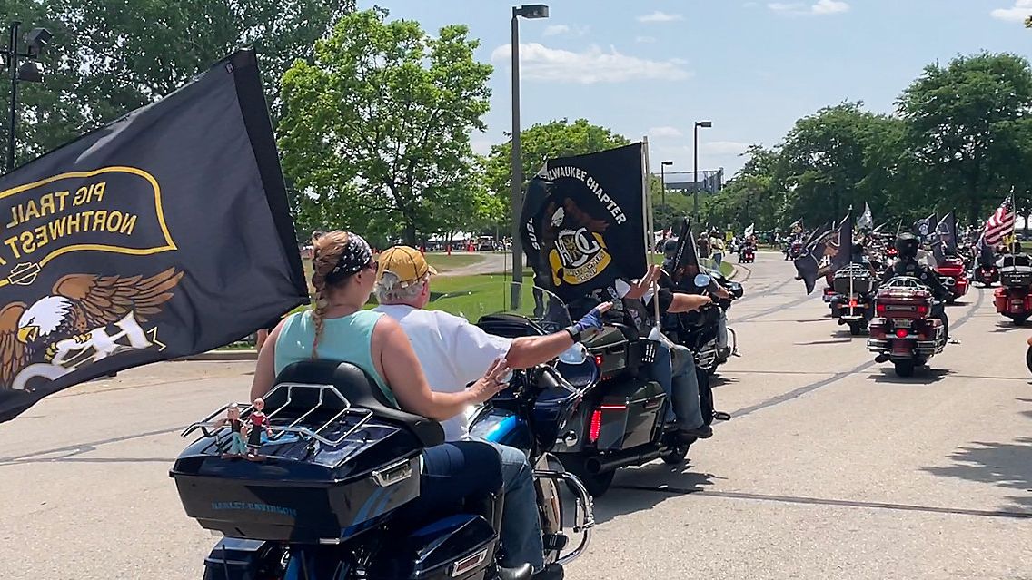 Thousands participate in HarleyDavidson parade