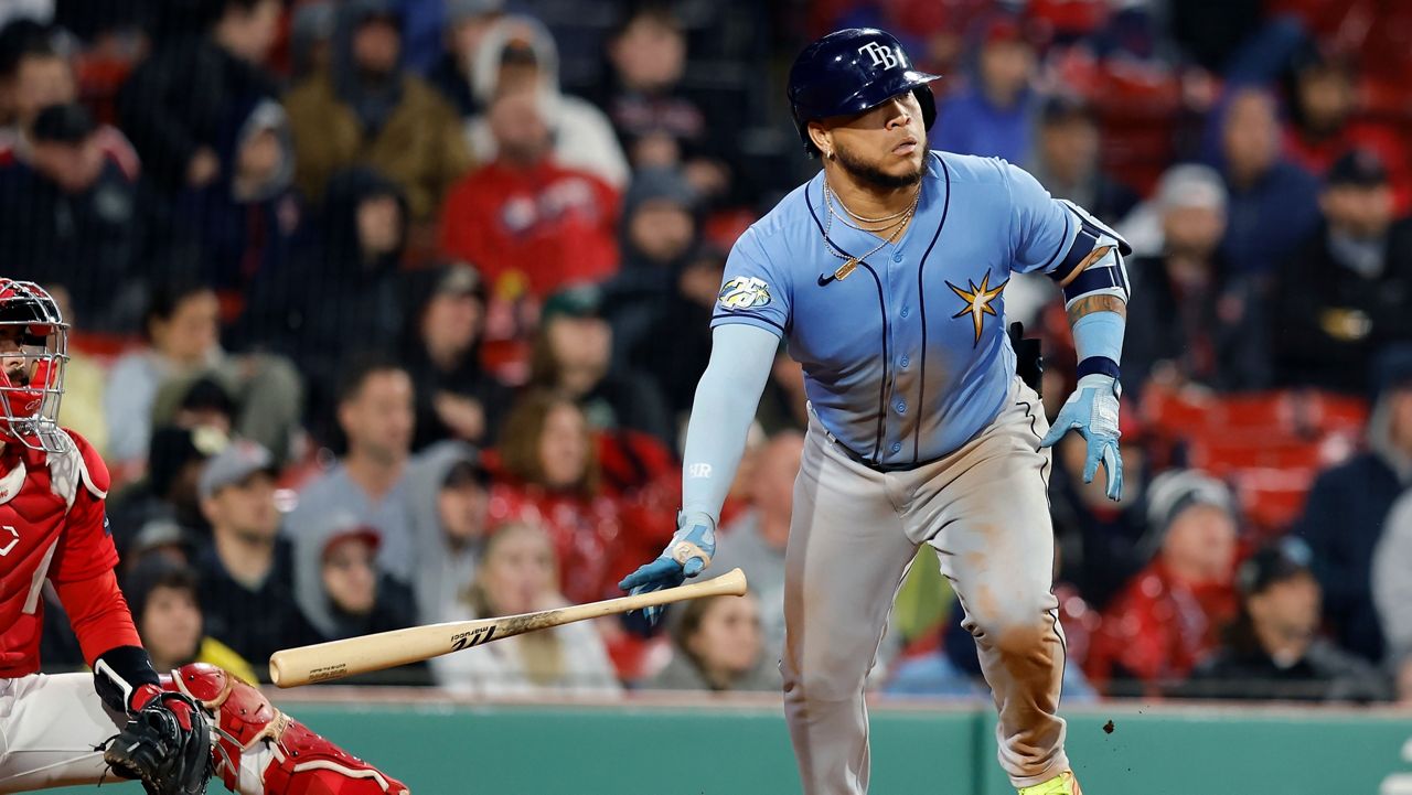 Rays beat Red Sox 42 for doubleheader split