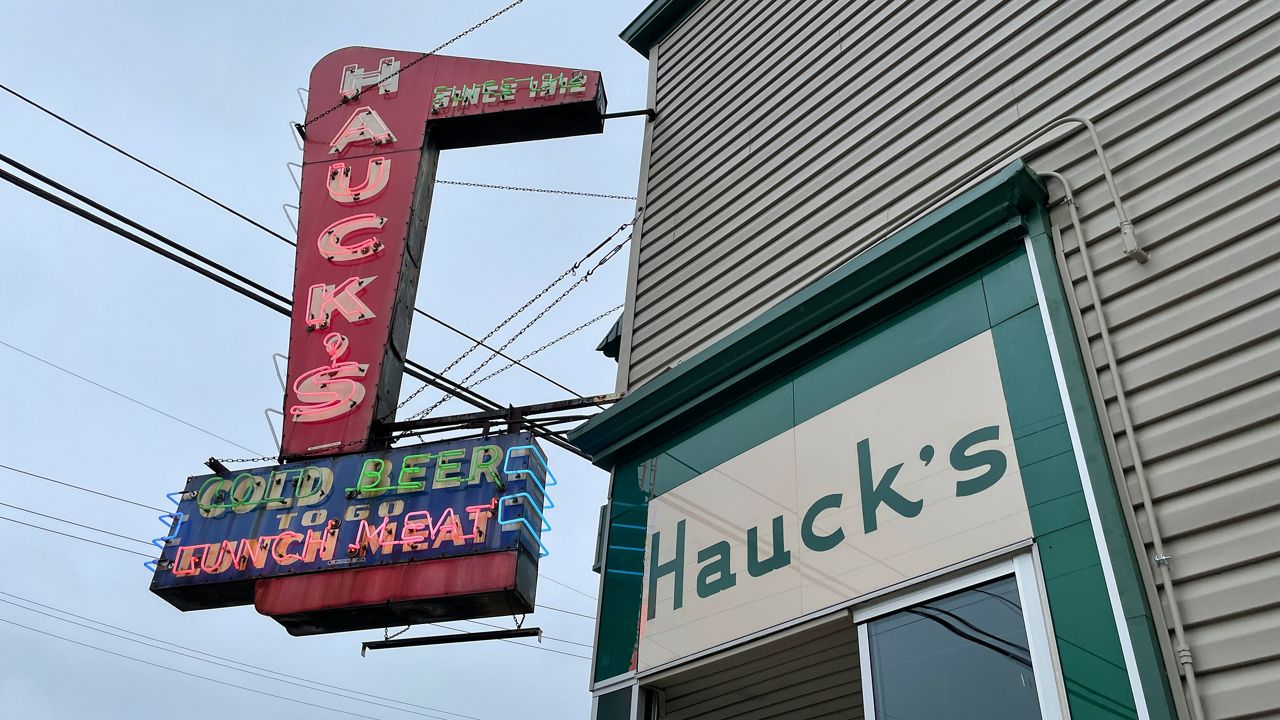 Hauck’s Handy Store to reopen as bar and restaurant