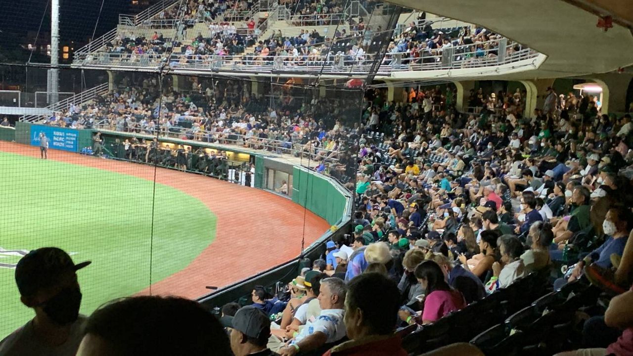 The first Les Murakami Stadium sellout of the Rich Hill era could not will the Rainbow Warriors to a win over No. 5 Vanderbilt on Friday night.