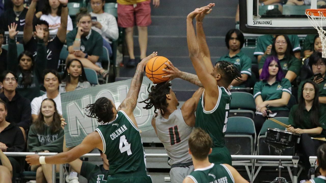 Samuta Avea Scores 20 In Return For Hawaii Basketball Team