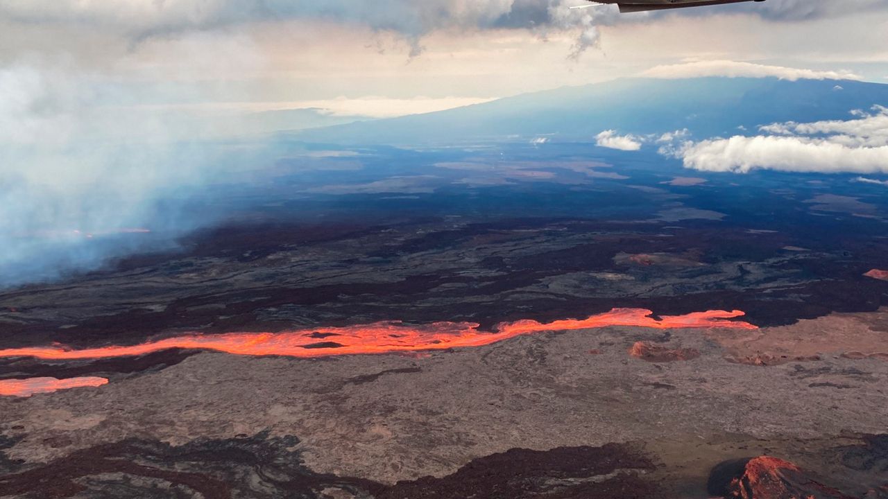 Mauna Loa eruption. (AP Photo/USGS)