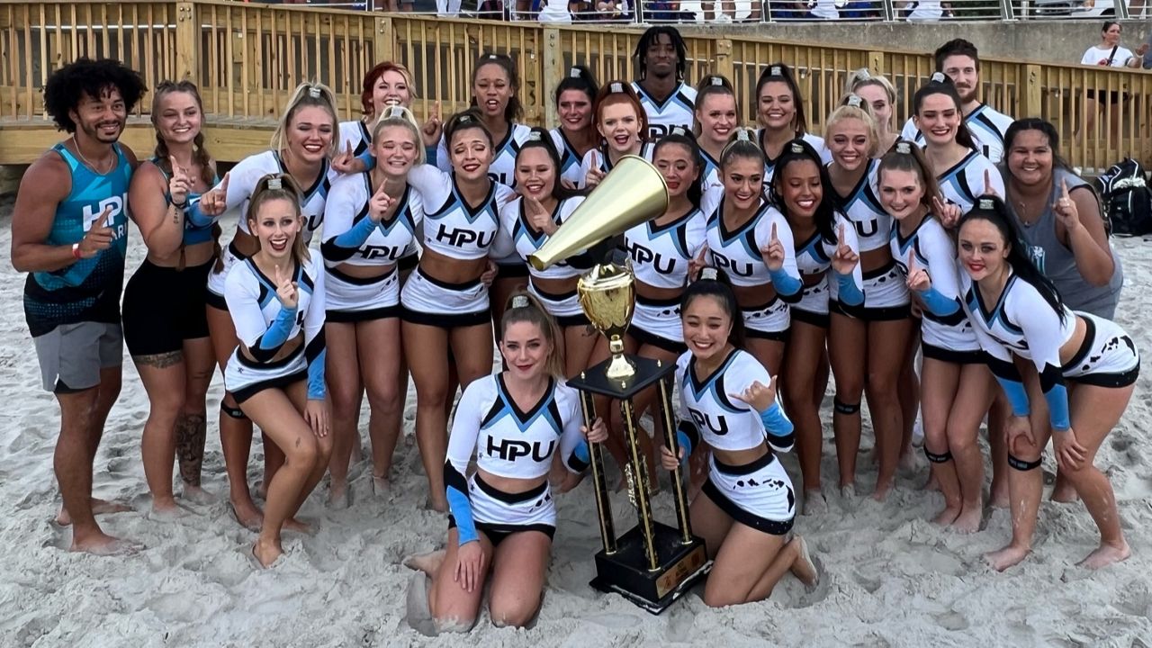 Hawaii Pacific cheerleading team wins 8th national title