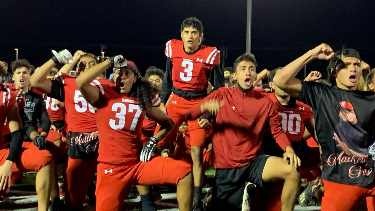 The Kahuku Red Raiders, seen celebrating their 2021 triumph over Saint Louis, begin the 2022 high school football season as the prohibitive favorite among the state's Open Division teams.