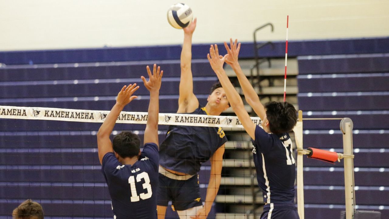 Punahou reverse sweeps Kamehameha in ILH volleyball